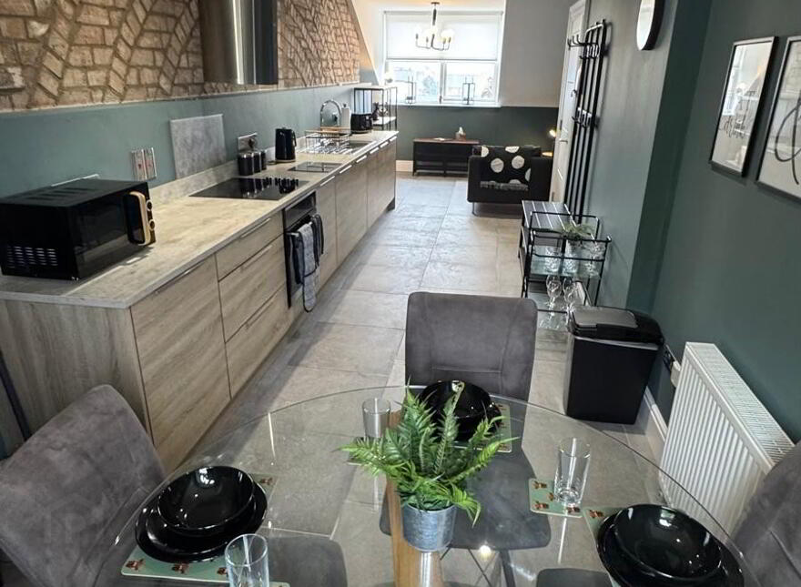 Unit 4, 7 Malone Rd, Belfast, BT9 6RT