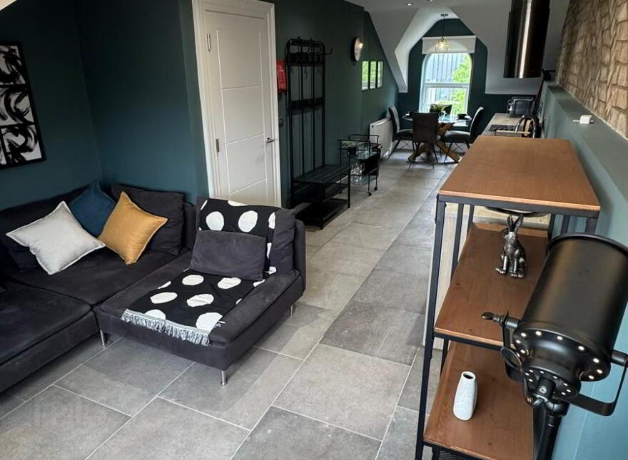 Unit 4, 7 Malone Rd, Belfast, BT9 6RT