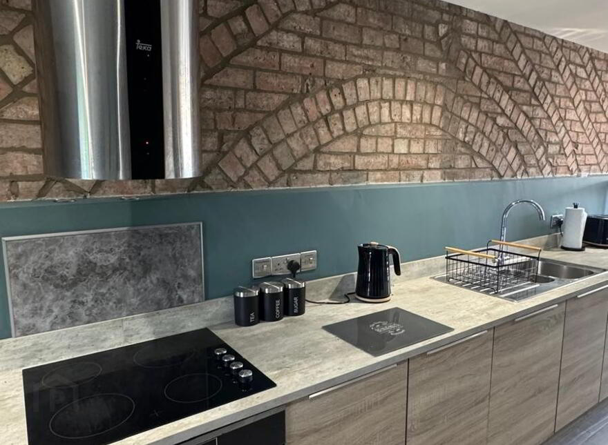 Unit 4, 7 Malone Rd, Belfast, BT9 6RT