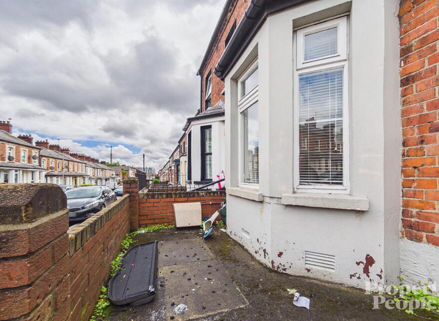 98 Mountcollyer Avenue, Belfast, BT15 3DR