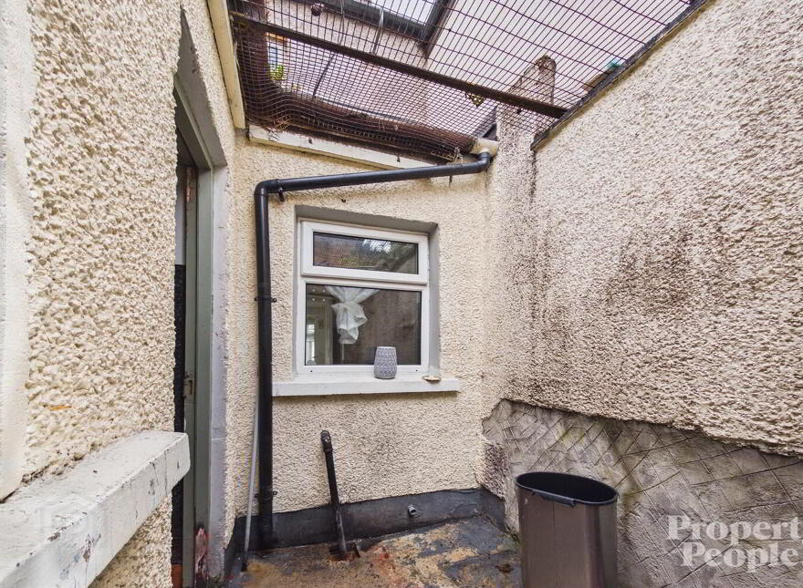 98 Mountcollyer Avenue, Belfast, BT15 3DR