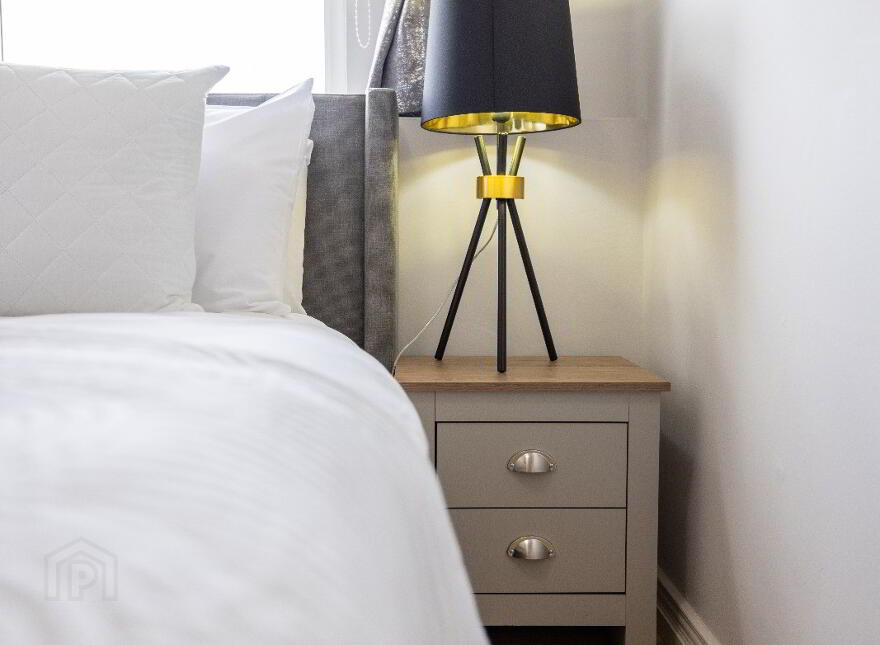 Apartment 8, 8 Cromwell Road, Botanic Avenue, Belfast, BT7 1JW