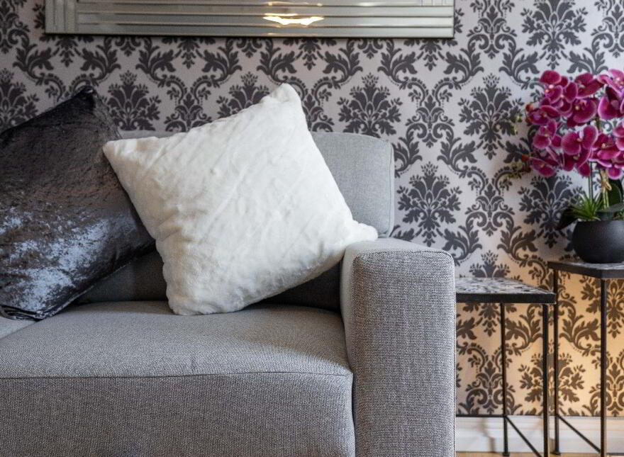 Apartment 8, 8 Cromwell Road, Botanic Avenue, Belfast, BT7 1JW