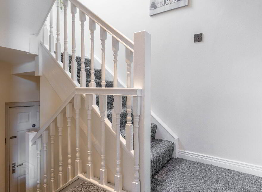 Apartment 8, 8 Cromwell Road, Botanic Avenue, Belfast, BT7 1JW