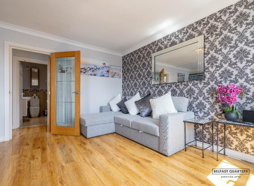 Apartment 8, 8 Cromwell Road, Botanic Avenue, Belfast, BT7 1JW