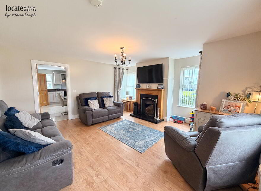 9 Victoria Meadows, Magheramason, L'Derry, BT47 2TX