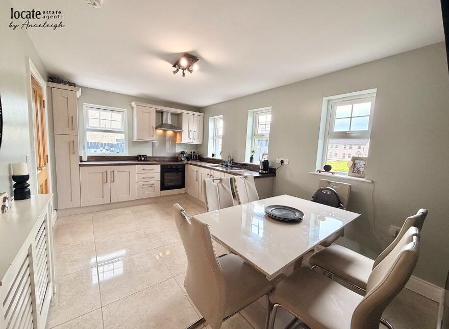 9 Victoria Meadows, Magheramason, L'Derry, BT47 2TX