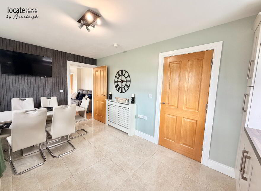9 Victoria Meadows, Magheramason, L'Derry, BT47 2TX
