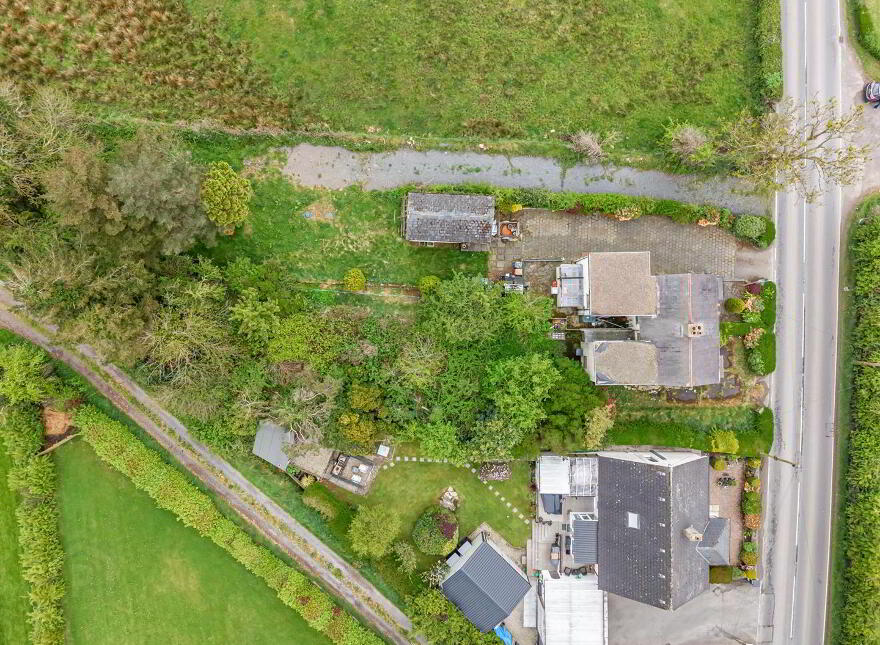 91 Hillsborough Road, Moneyreagh, BT23 6AZ