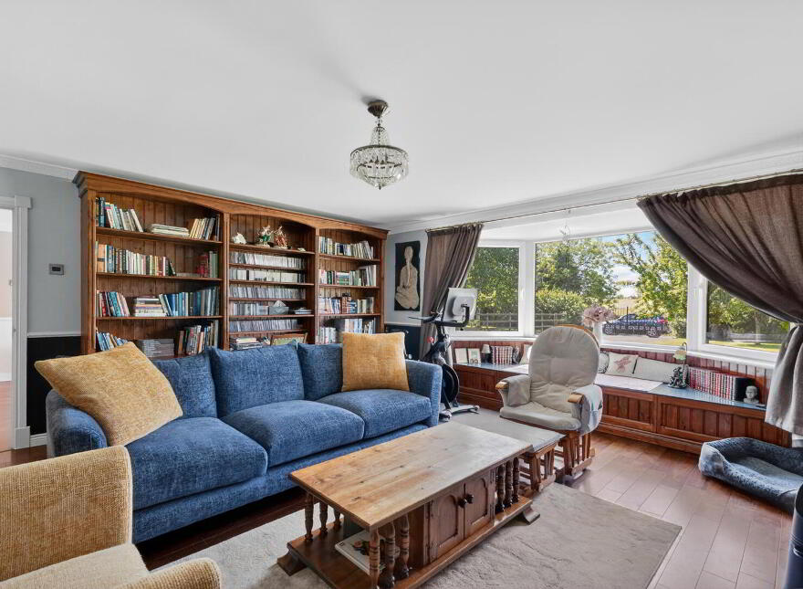 24 Cluntagh Road, Crossgar, Downpatrick, BT30 9ET