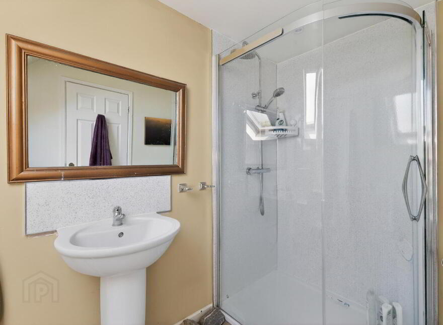 24 Cluntagh Road, Crossgar, Downpatrick, BT30 9ET