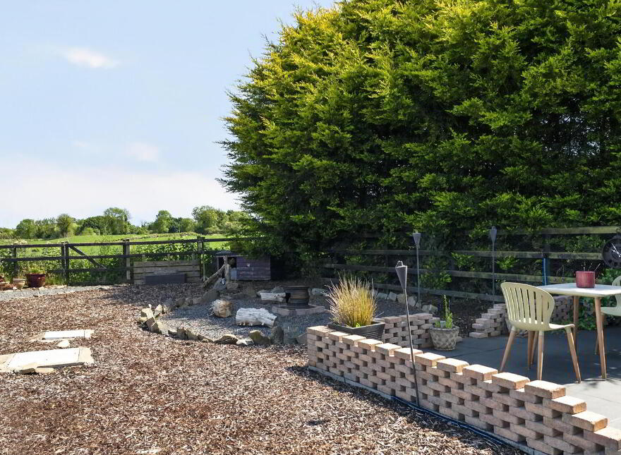 24 Cluntagh Road, Crossgar, Downpatrick, BT30 9ET