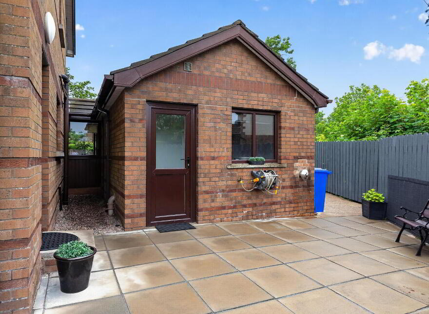 5 Rademon Court, Crossgar, Downpatrick, BT30 9NS
