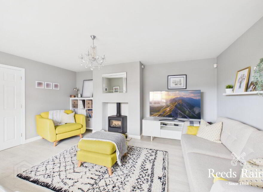 24 Tudor Gardens, Carrickfergus, BT38 9TN