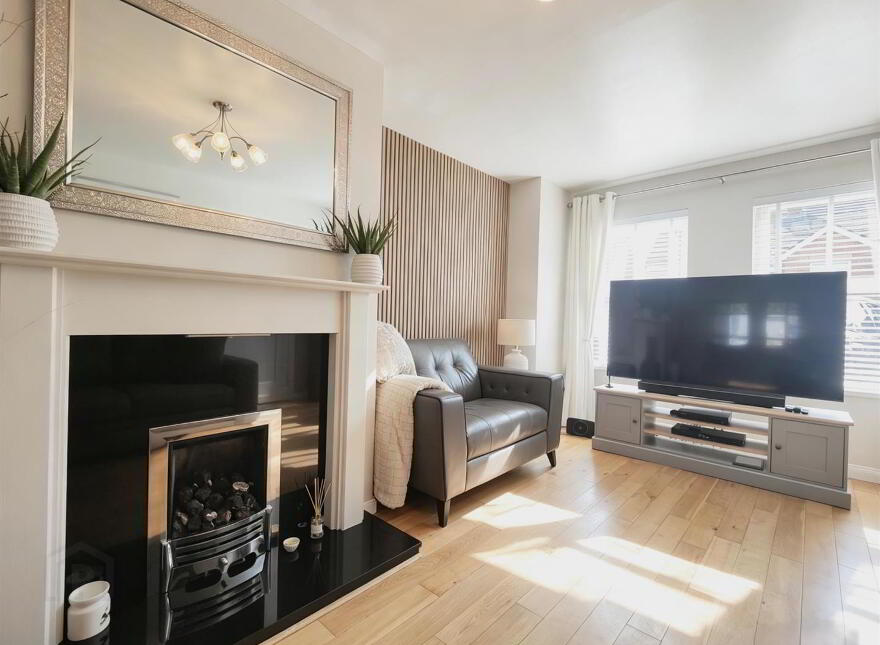 15 Wolfhill Manor, Belfast, BT14 8DE