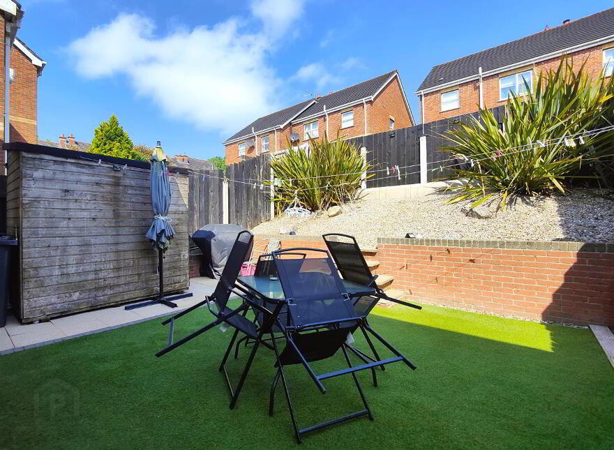 15 Wolfhill Manor, Belfast, BT14 8DE