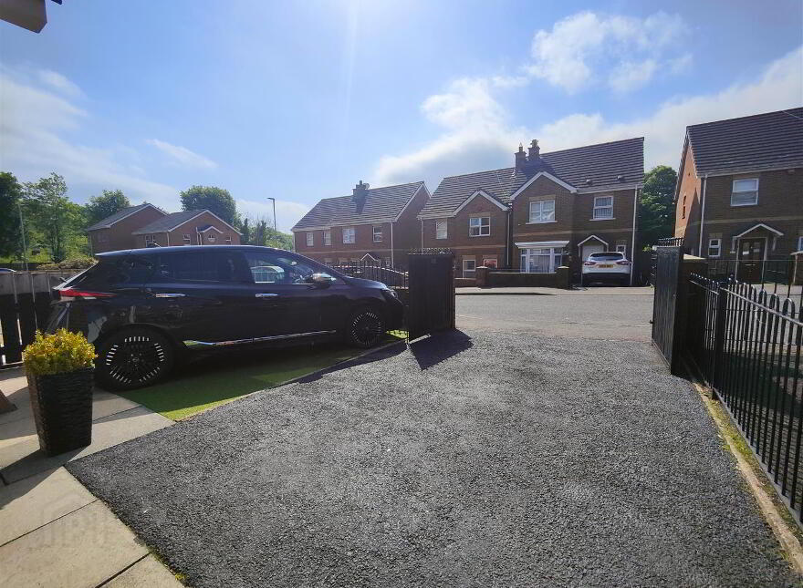 15 Wolfhill Manor, Belfast, BT14 8DE