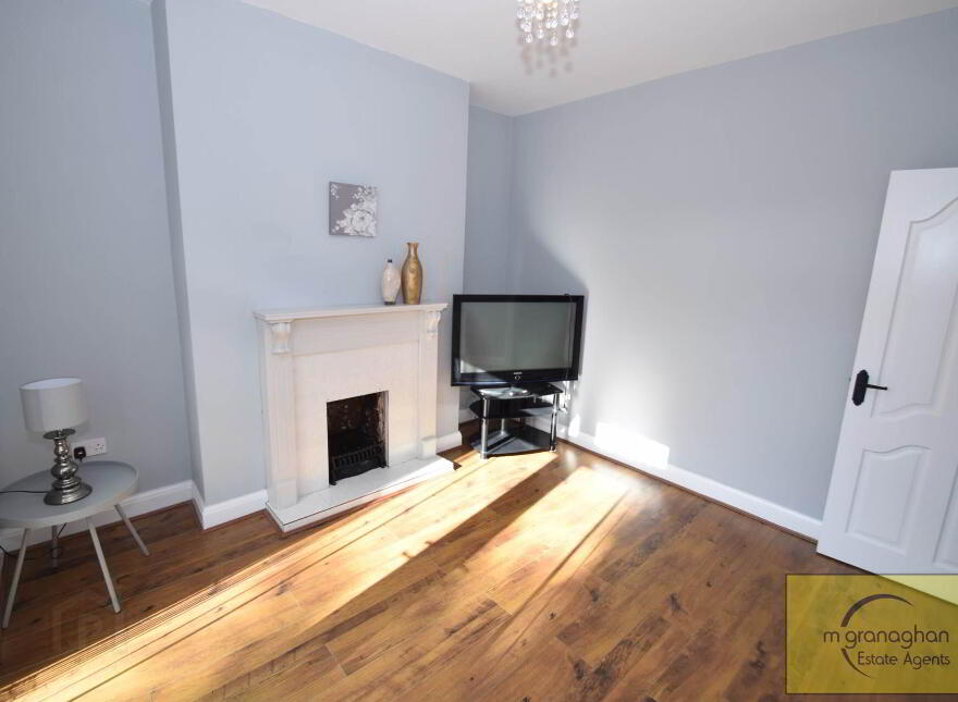 68 Glen Road, Belfast, BT11 8BG