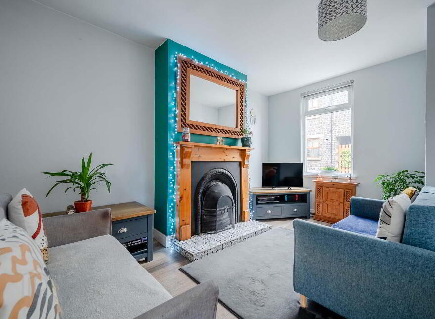 6 Castle Street, Donaghadee, BT21 0DN