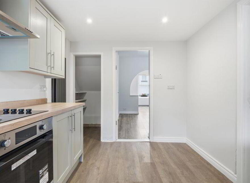 21 Beatrice Road, Bangor, BT20 5DG