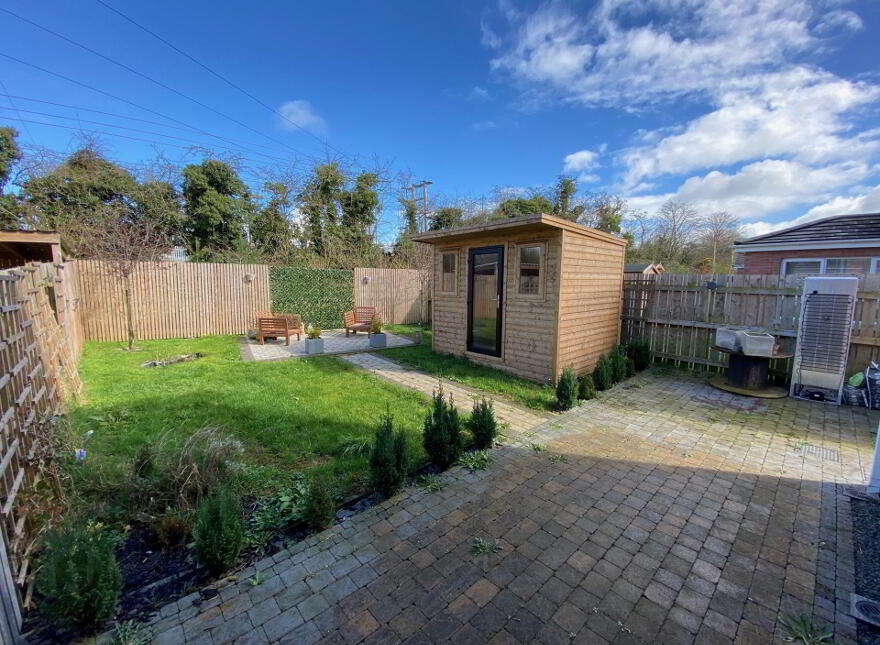 15 Ayrshire Road, Lisburn, BT28 2SF
