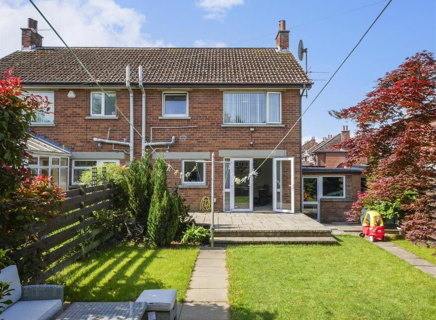 69 Martinville Park, Off Beechill Road, Belfast, BT8 7JH