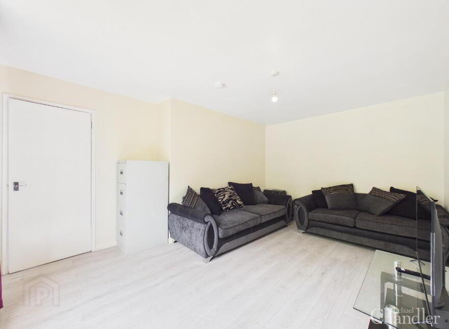 29 Kinross Avenue, Belfast, BT5 7GE