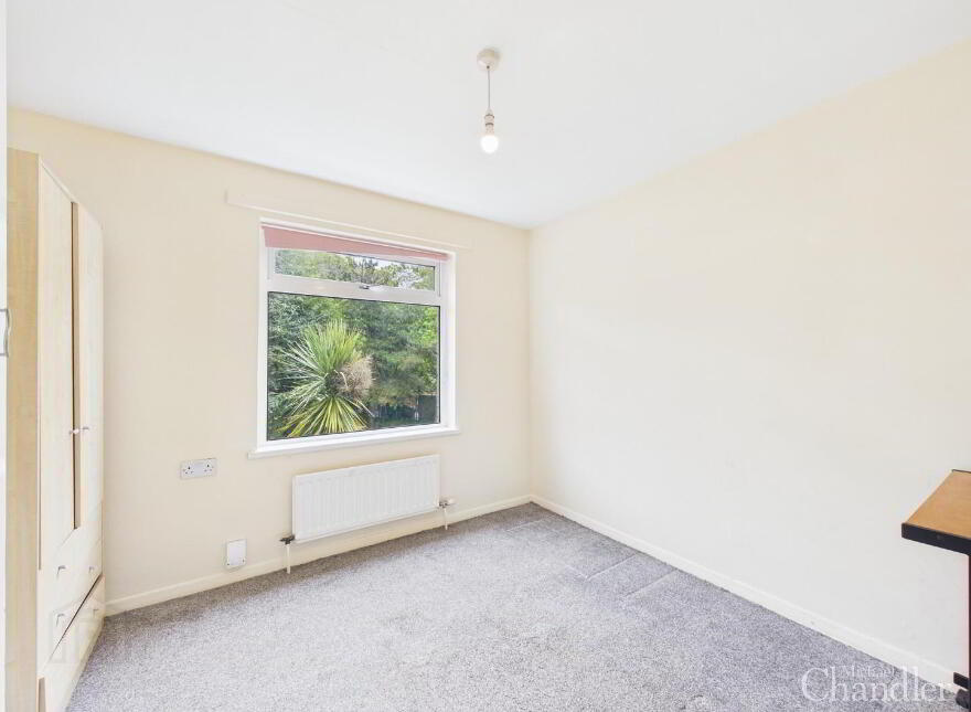 29 Kinross Avenue, Belfast, BT5 7GE