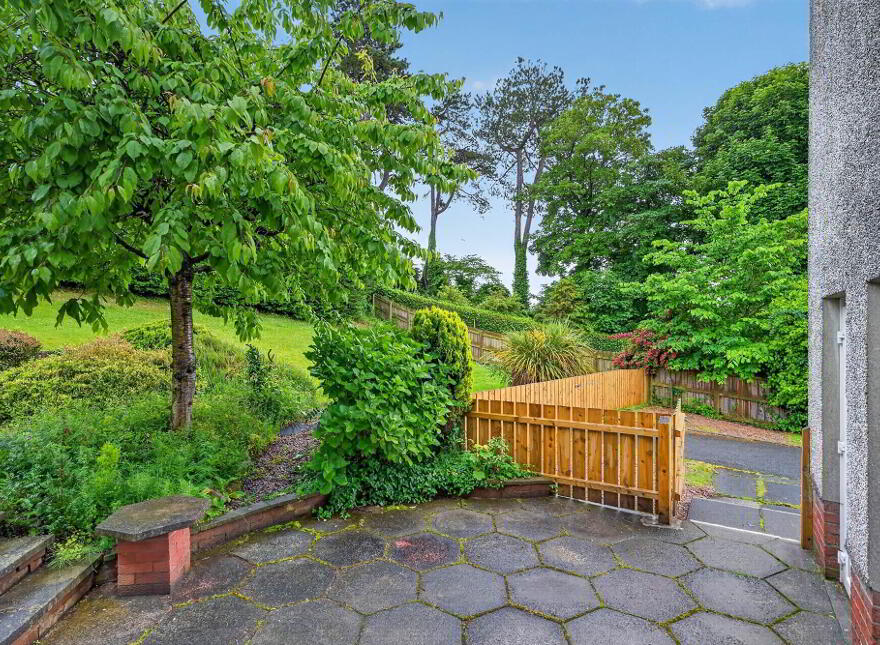 20 Strathleven Park, Holywood, BT18 0NJ