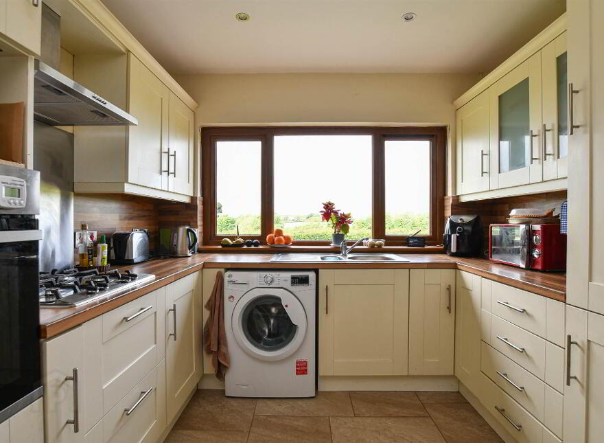70 Crew Road, Downpatrick, BT30 7HE