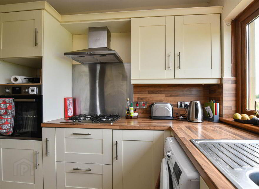 70 Crew Road, Downpatrick, BT30 7HE