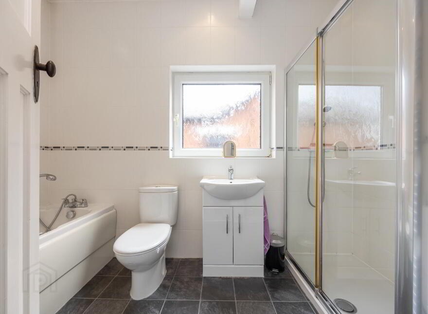 24 Marina Park, Belfast, BT5 6BA