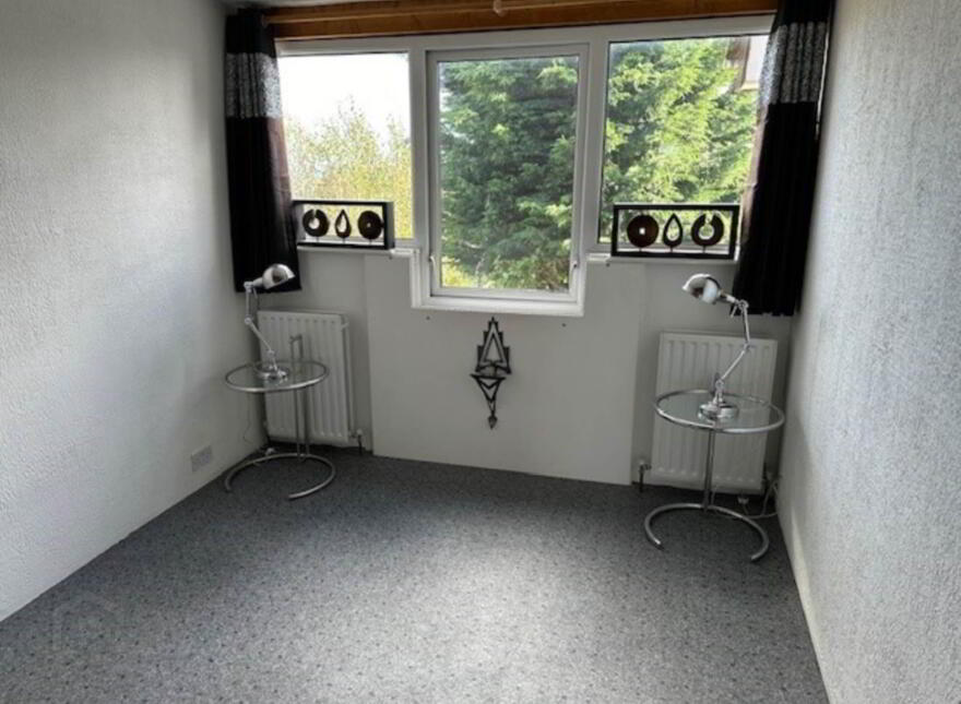 22 De Courcy Avenue, Carrickfergus, BT38 7LJ