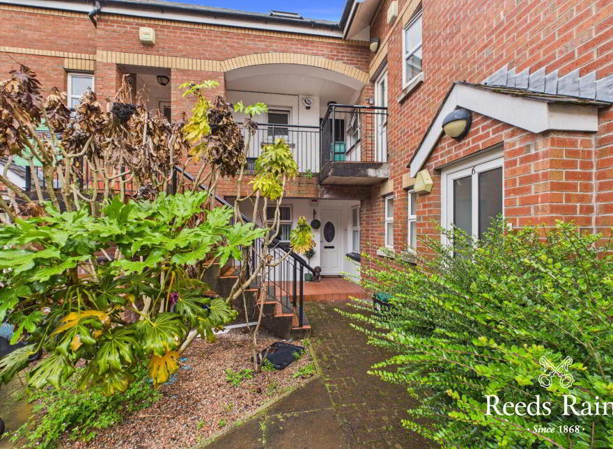 Apartment 10 Deramore Mews, Deramore Street, Belfast, BT7 3FS