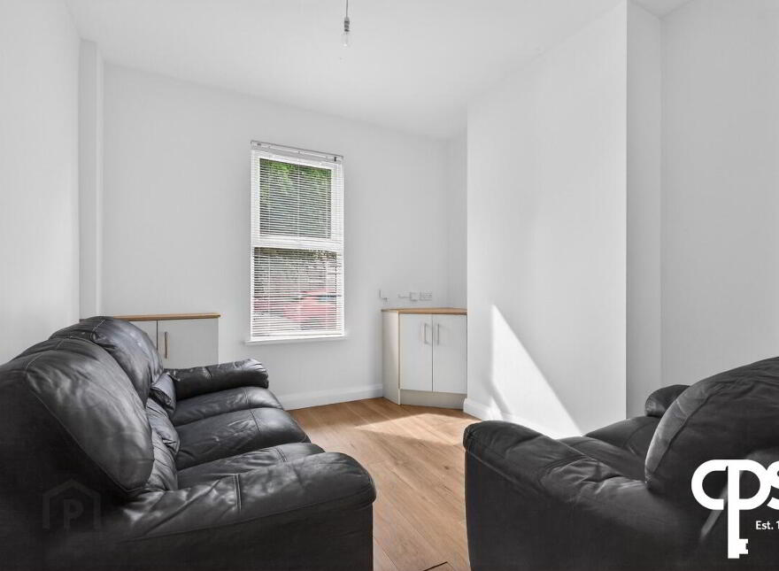 164 Donegall Avenue, Belfast, BT12 6LY