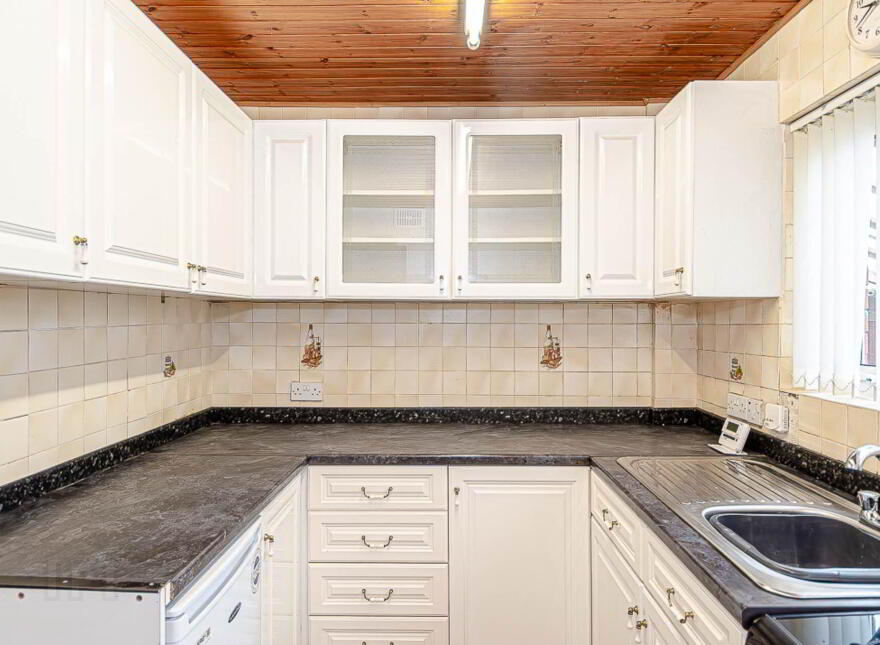 1 Rogers Park, Newtownbreda, Belfast, BT8 7BX