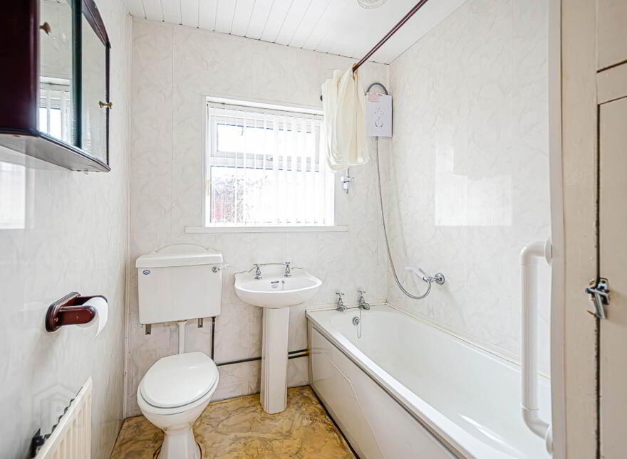 1 Rogers Park, Newtownbreda, Belfast, BT8 7BX