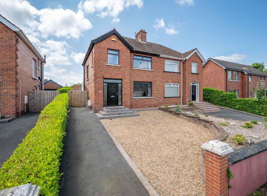 21 Crawfordsburn Road, Bangor, BT19 1BG
