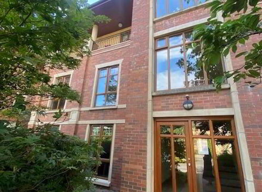 15A Malone Valley Park, Belfast, BT9 5PZ