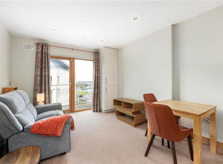 18 Laurel House, Carrickmines Green, Dublin, D18P584