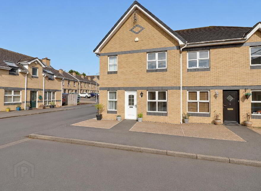 5 East Street Court, Newtownards, BT23 7EZ