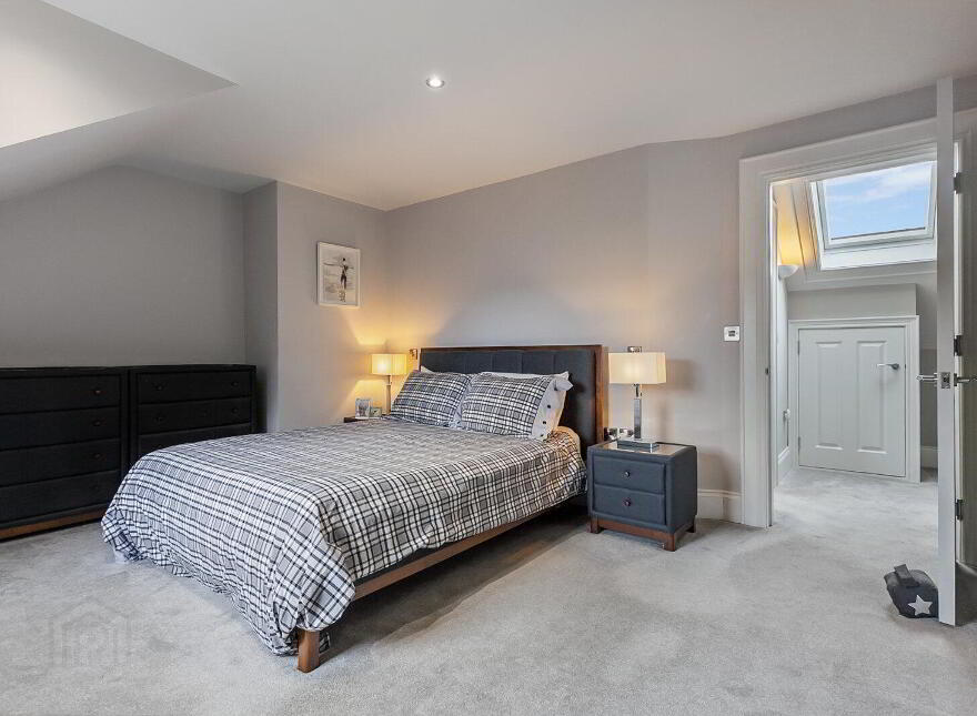 8 Montpelier Park, Belfast, BT9 5RS