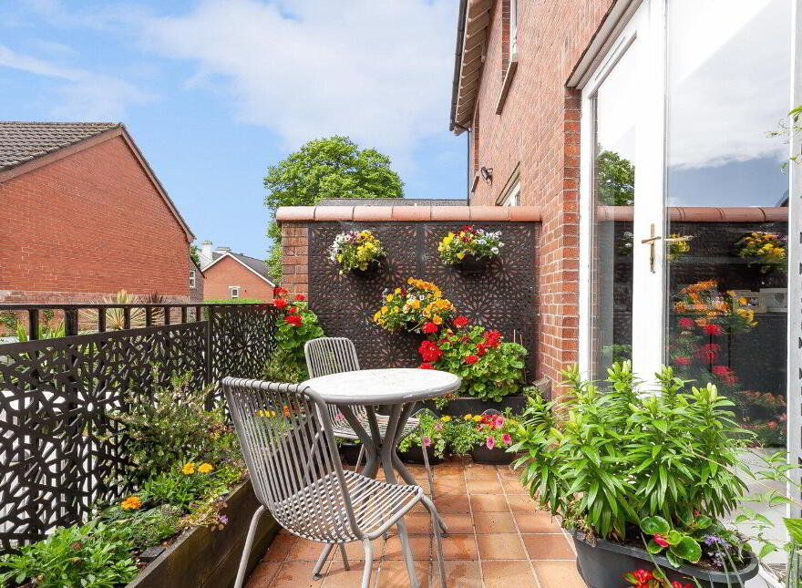 4 Bromfield, Belfast, BT9 6WA