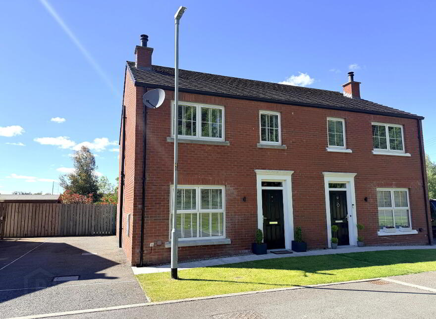 10 Coolnacran Park, Loughbrickland, Banbridge, BT32 3ZG