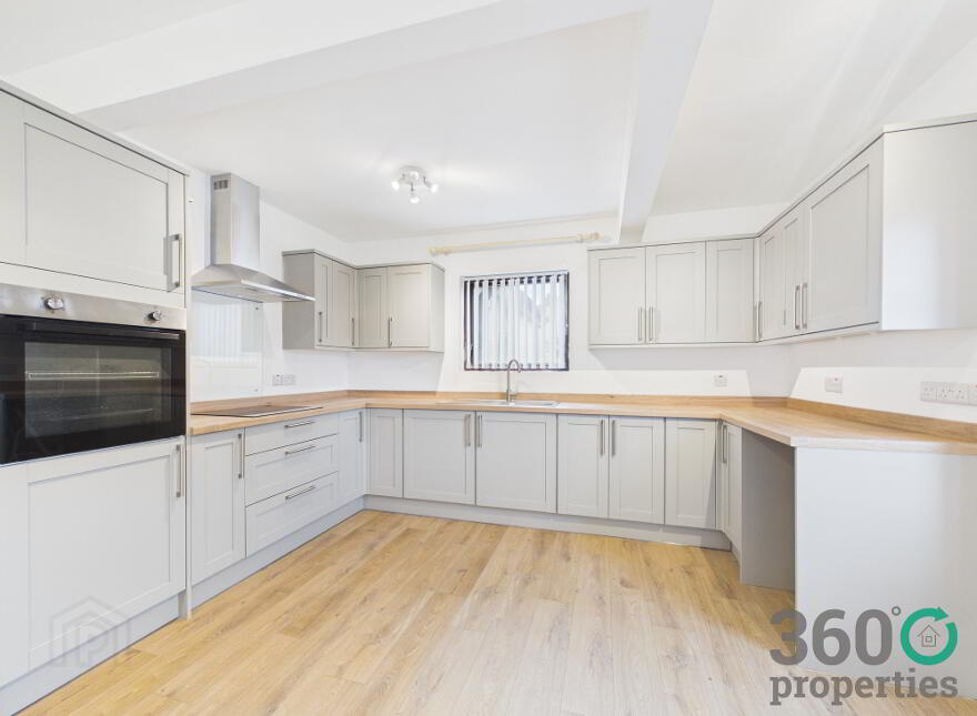 33 Arran Avenue, Ballymena, BT42 4AW