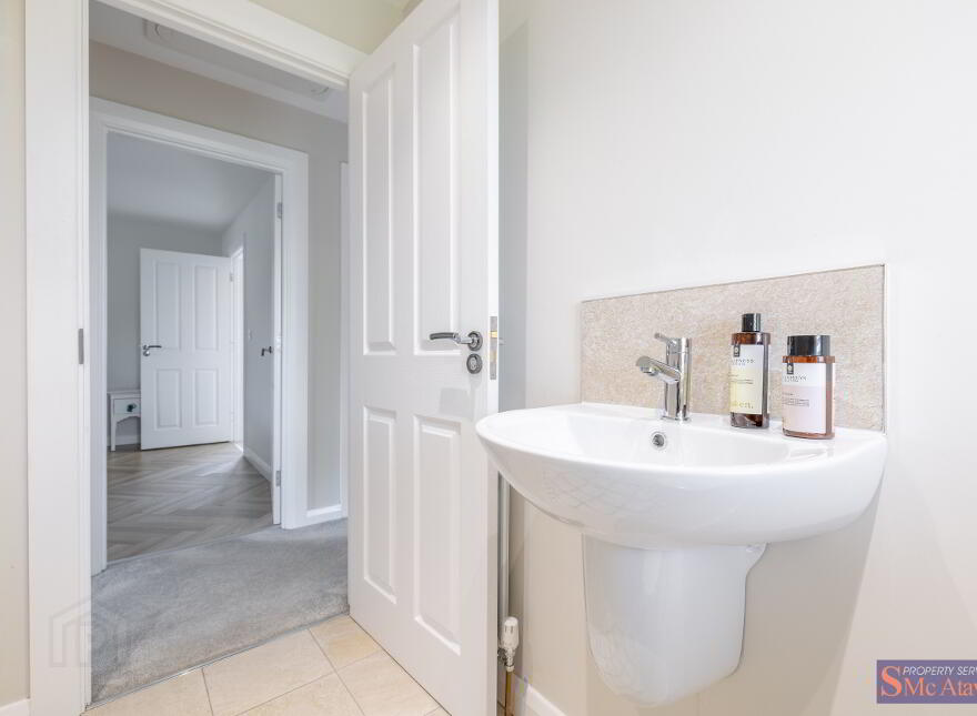 9 Loughview Grange, Gawleys Gate, Craigavon, BT67 0XF