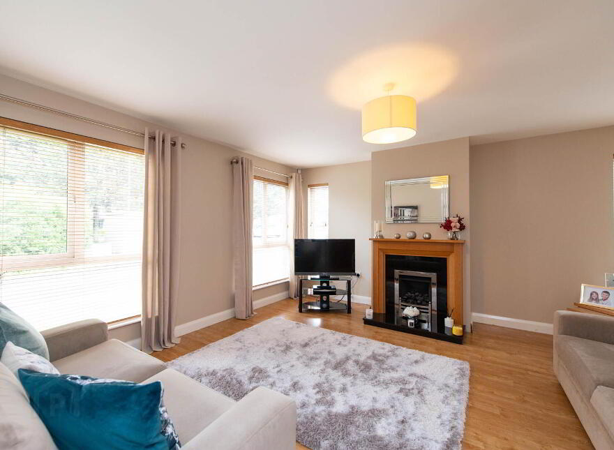 7 Rogan Wood, Newtownabbey, BT36 4BG
