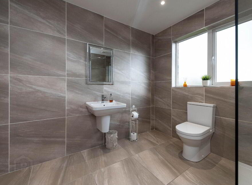 7 Rogan Wood, Newtownabbey, BT36 4BG