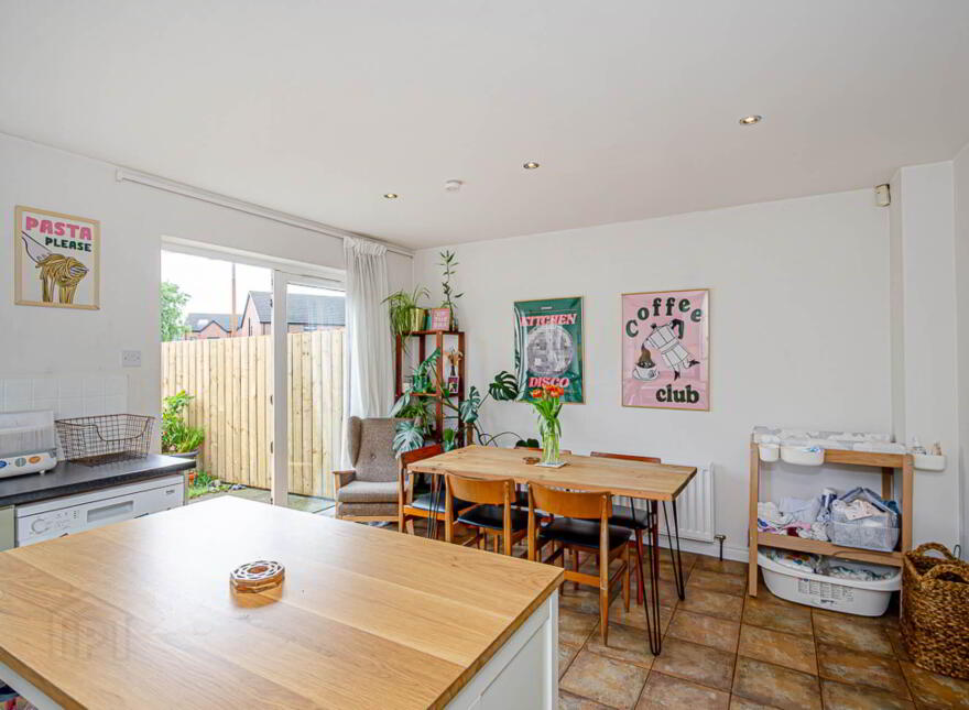 9 Loopland Court, Cregagh, Belfast, BT6 9FJ