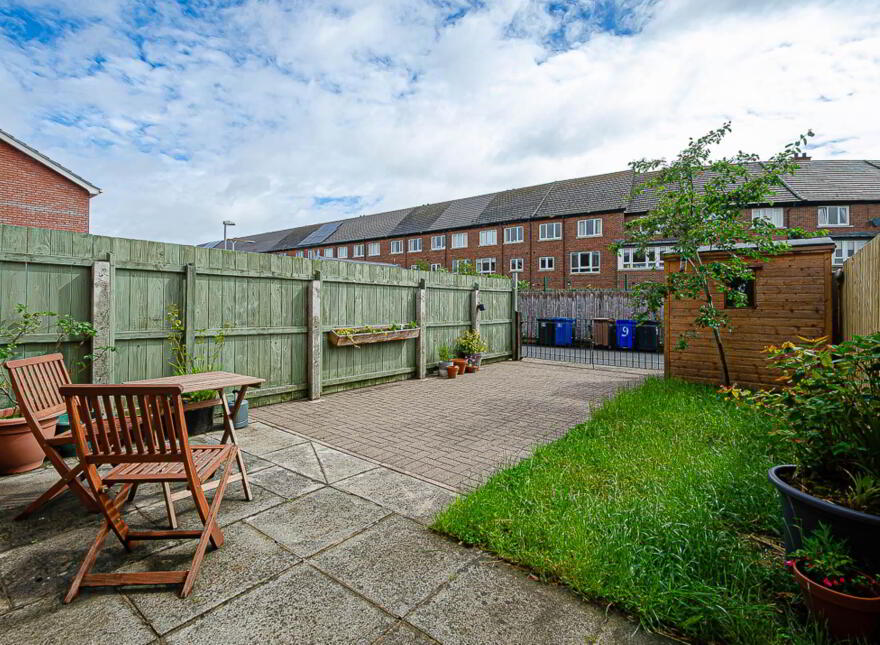 9 Loopland Court, Cregagh, Belfast, BT6 9FJ